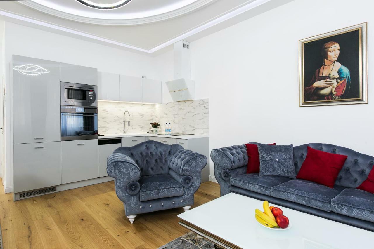 Old Town Cristal Apartment By Otium Kraków Exteriör bild