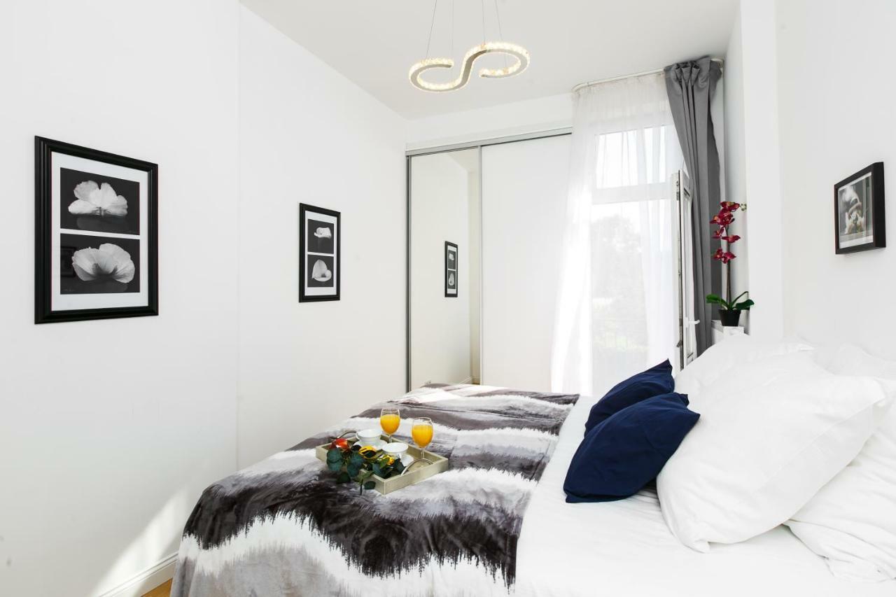 Old Town Cristal Apartment By Otium Kraków Exteriör bild